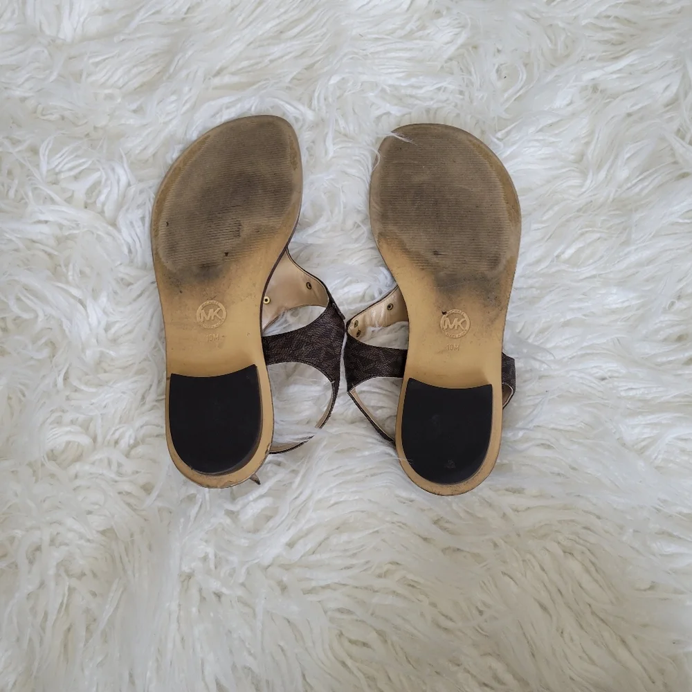 Michael Kors Mk Plate Thong Sandals - Picture 7 of 11